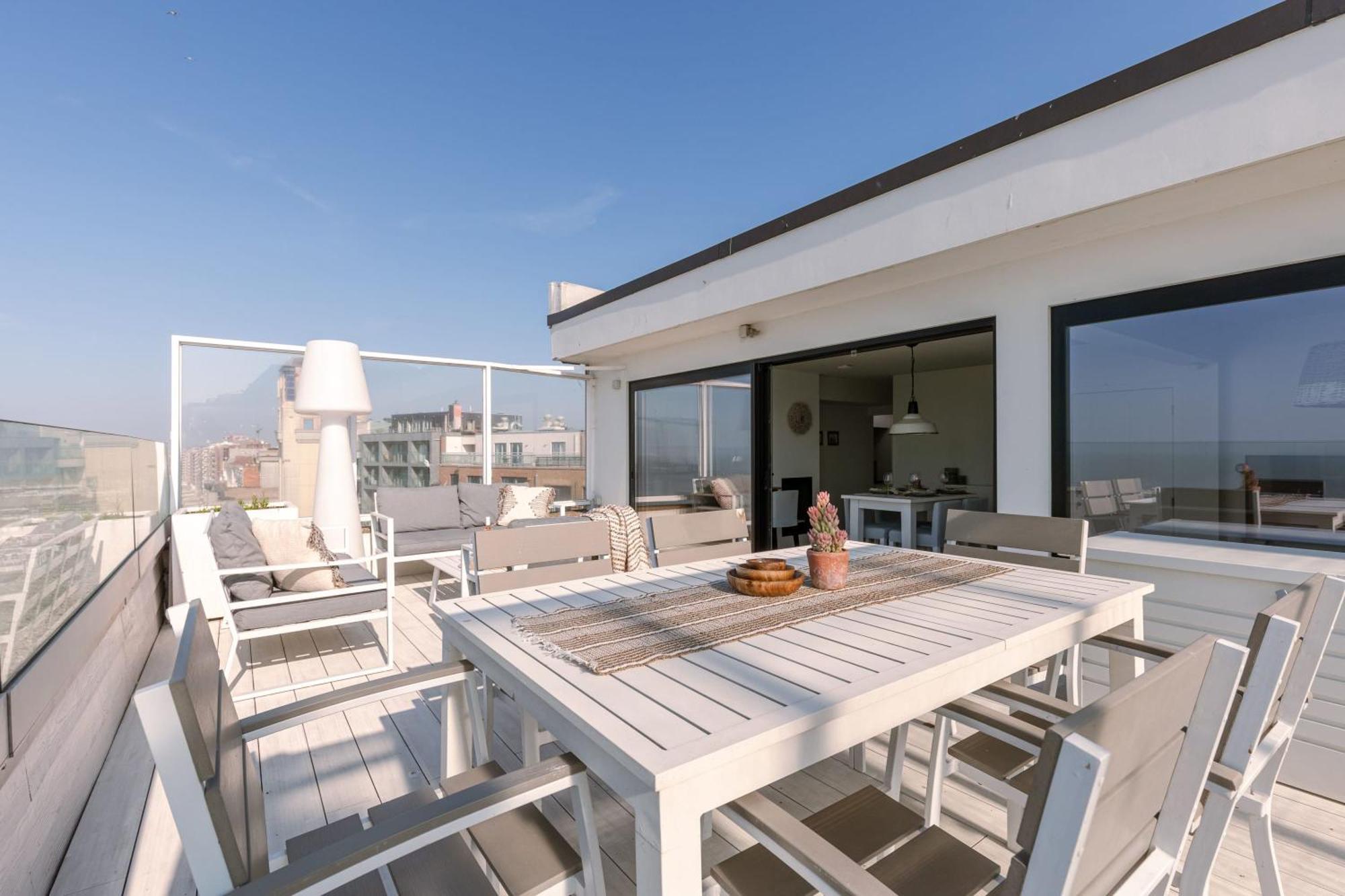 Huswell - Bright Penthouse With Two Terraces And Sea View Appartement *